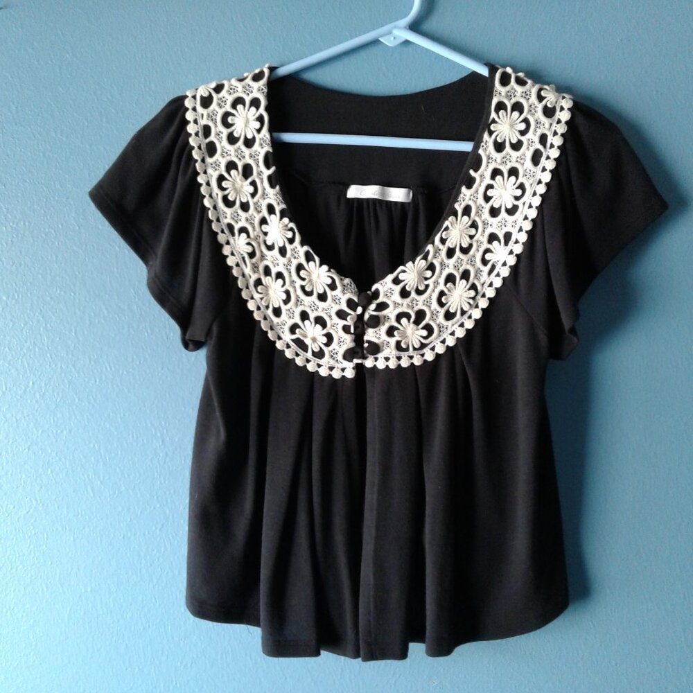 Charlotte Russe Womans Top Size Medium